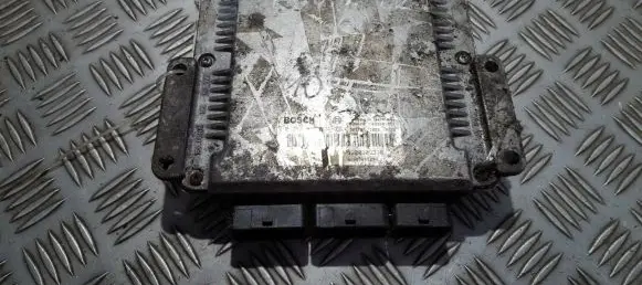 Renault Laguna II Engine control unit/module 0281011324 8200309316