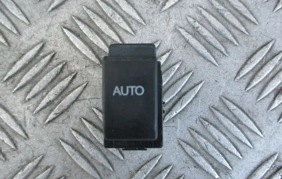 Toyota Avensis T250 Other devices 8481005050