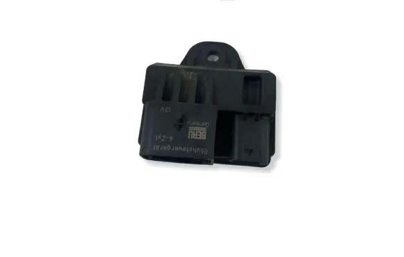 BMW 3 F30 F35 F31 Glow plug pre-heat relay 0522120103