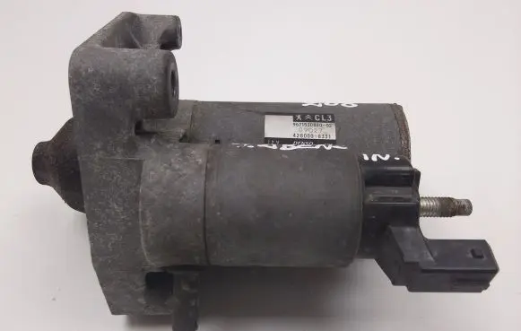 Peugeot 208 Starter motor 967153088002 4280008331