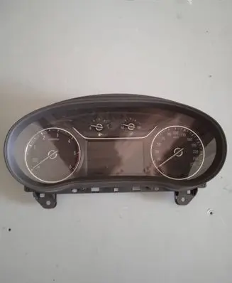 Speedometer (instrument cluster)