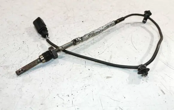 Audi A4 S4 B8 8K Exhaust gas temperature sensor 03L906088AG 060926760