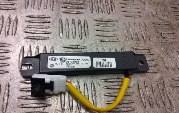 KIA Niro Aerial antenna amplifier 95420g2000
