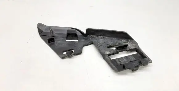 Volvo V50 Front bumper mounting bracket 30678261
