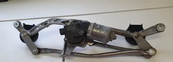 Toyota Auris E180 Wiper motor