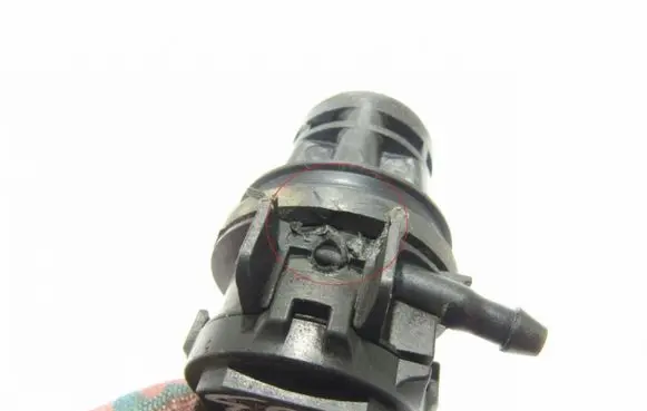 Toyota Camry Windscreen/windshield washer pump 8533060190