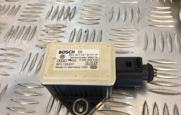 Audi A6 S6 C6 4F ESP acceleration yaw rate sensor 8E0907637B 934