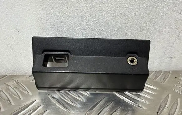 Volvo V70 AUX in-socket connector 30657961 1303579