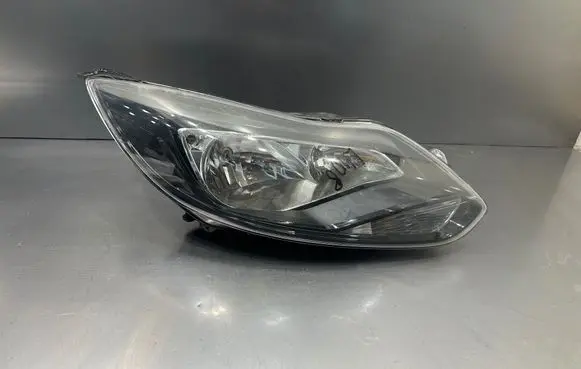 Ford Focus Headlight/headlamp