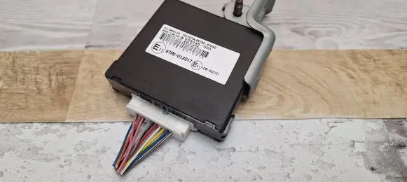 Toyota Prius (NHW20) Immobilizer control unit/module 8978047040 625045000 97RI012017