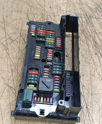 BMW 5 F10 F11 Fuse module 925281501 9252815