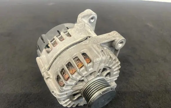 BMW X5 E70 Generator/alternator 8570675 2616716G 418032082