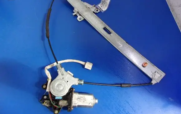 Mazda Premacy Front door window regulator with motor 862040-0024