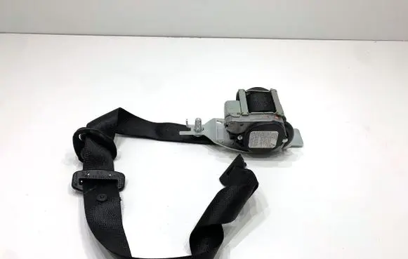 Mercedes-Benz ML W166 Rear seatbelt A1668602886