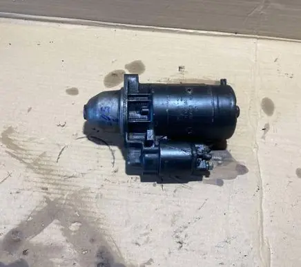 Mercedes-Benz E W124 Starter motor 0001218162
