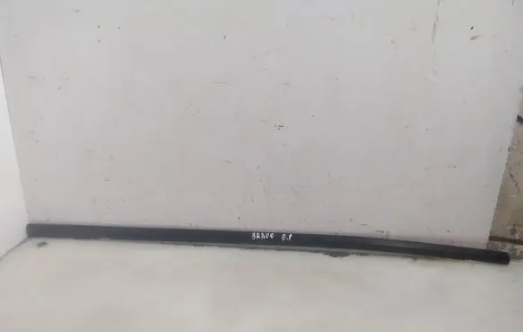 Fiat Bravo Front door glass trim molding