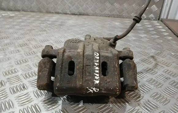 Mitsubishi Outlander Front brake caliper 