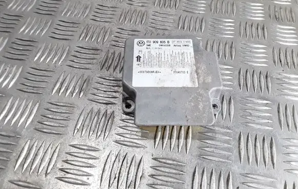 Volkswagen Touran I Airbag control unit/module 1T0909605B 5WK43518