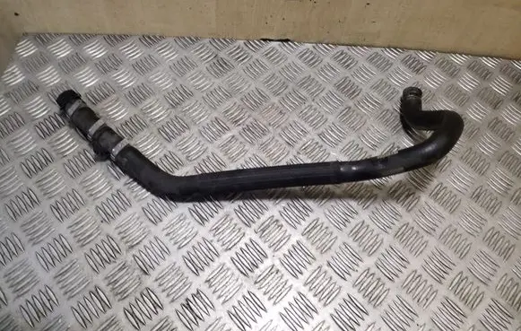 Engine coolant pipe/hose