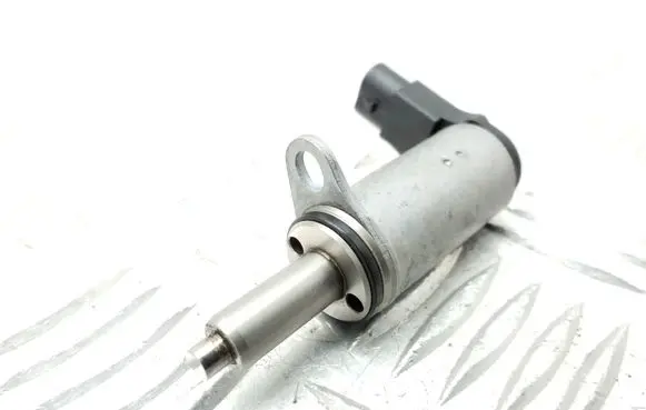 Audi A6 S6 C7 4G Camshaft position sensor 06H103697A