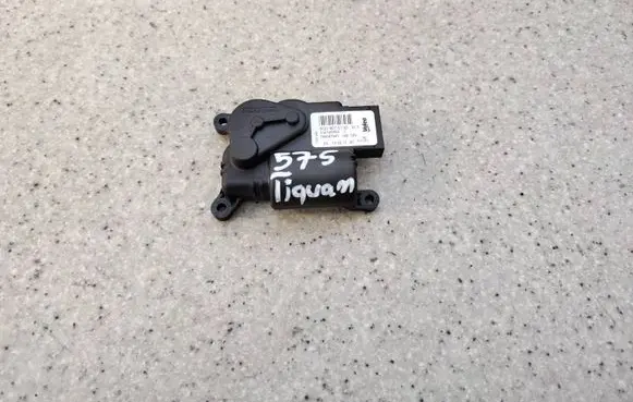 Volkswagen Tiguan Air flap motor/actuator 5Q0907511D16 5Q0907511D
