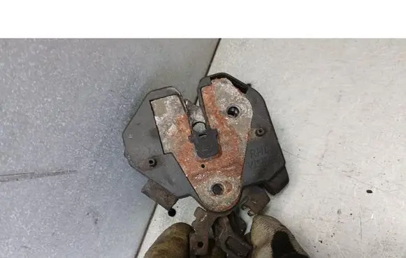 Volvo S80 Engine bonnet/hood lock/catch