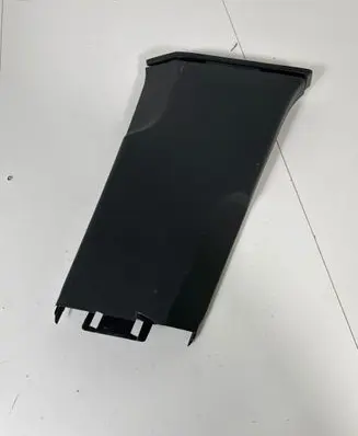 Skoda Kamiq (D) pillar trim (bottom) 657867282