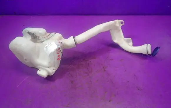 Windshield washer fluid reservoir/tank