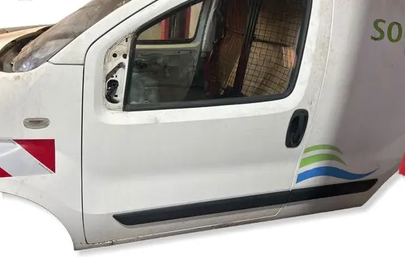 Peugeot Bipper Front door 