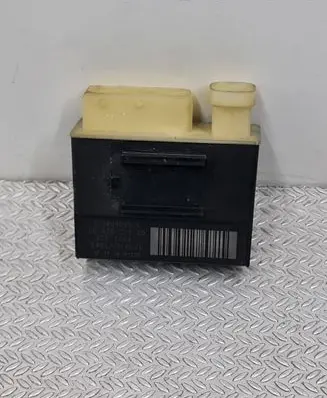 Peugeot Partner Glow plug pre-heat relay 9652021180 018010951