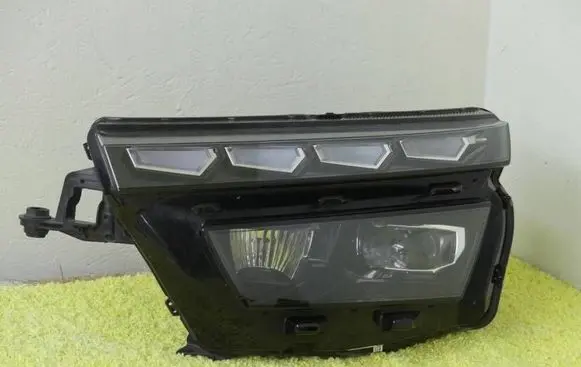 Skoda Kamiq Headlight/headlamp 658941015D