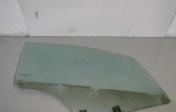 Citroen C4 Grand Picasso Front door window glass four-door