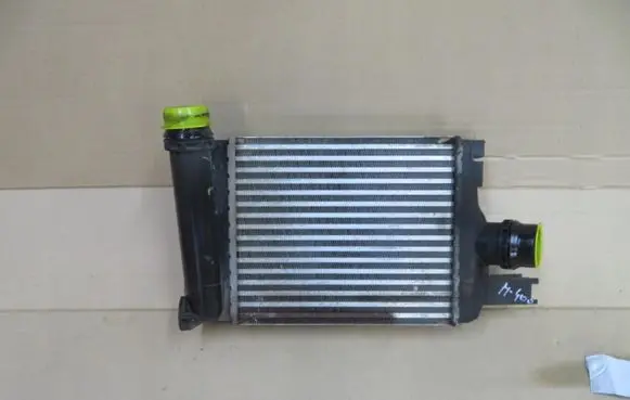 Dacia Sandero II Intercooler radiator 144967634R