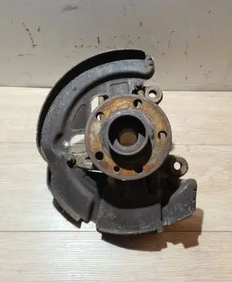 Volvo S80 Front wheel hub spindle knuckle