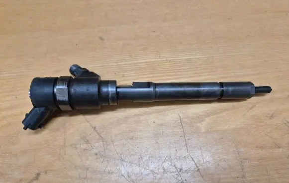 Hyundai Sonata Fuel injector 3380027400 0445110