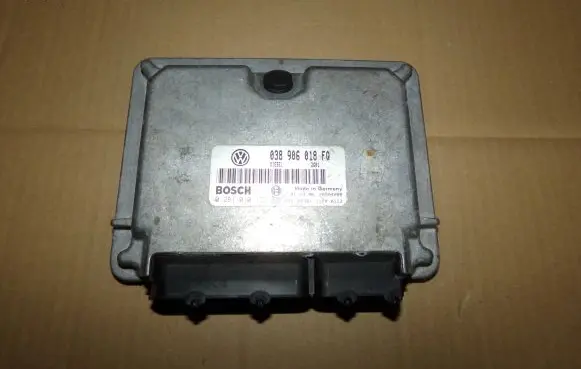 Volkswagen PASSAT B5 Engine control unit/module 038906018FR