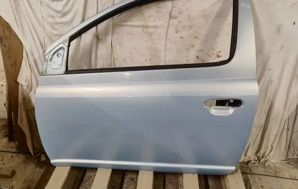 Toyota Yaris Door (2 Door Coupe) 8R0