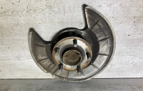 Ford Focus Rear wheel bearing hub 