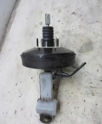 Mazda 3 III Brake booster B45H43950