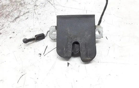 Volkswagen Polo IV 9N3 Tailgate/trunk/boot lock/catch/latch 6Q6827505