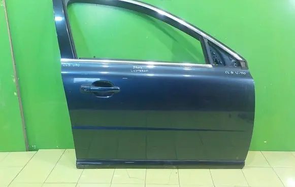 Volvo V70 Front door PRZOD PRAWE