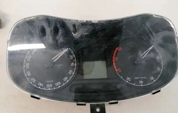 Skoda Roomster (5J) Speedometer (instrument cluster) 5j0920801b a2c53319705