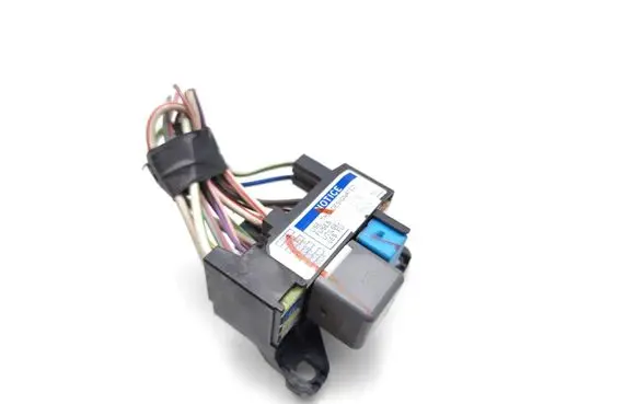 Toyota Hilux (AN10, AN20, AN30) Fuse box set 90987T2002 AH1567003130