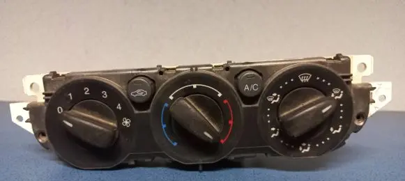 Ford Focus C-MAX Climate control unit 3M5T19980AC