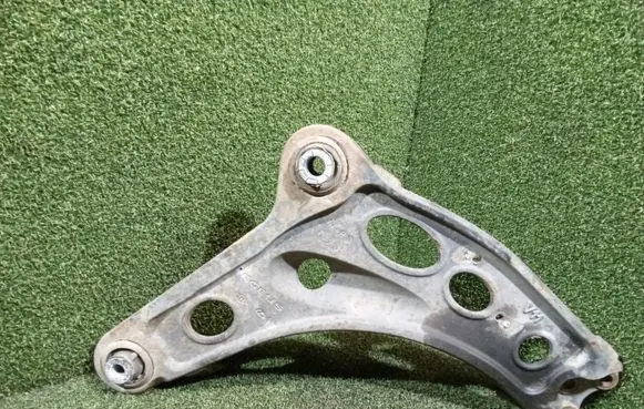 Renault Trafic III (X82) Front lower control arm/wishbone 8200688035 93859695R