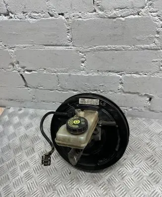 Renault Megane II Brake booster 8200453735