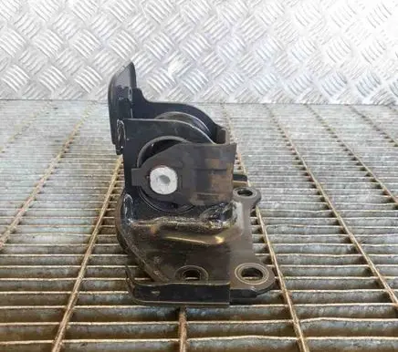Lexus NX Engine mount bracket