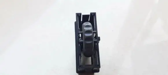 Renault Clio I Headlight level height control switch 7700410147 103603