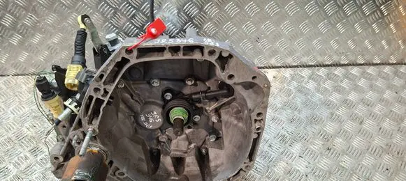 Dacia Sandero Manual 5 speed gearbox S27612523 JR5346