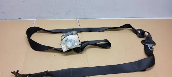 Jeep Grand Cherokee Rear seatbelt 2429935 2034321435A 2028049